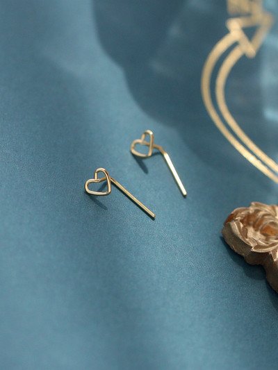 Γυναικεία σκουλαρίκια σε σχήμα καρδιάς σε δύο χρώματα