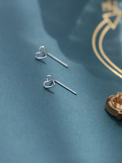 Γυναικεία σκουλαρίκια σε σχήμα καρδιάς σε δύο χρώματα