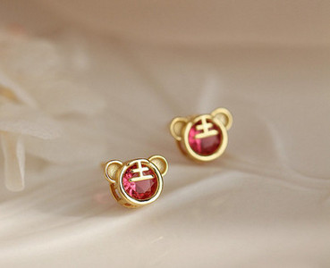 Γυναικεία σκουλαρίκια διάφορα μοντέλα με διακοσμητικές πέτρες