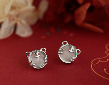 Γυναικεία σκουλαρίκια διάφορα μοντέλα με διακοσμητικές πέτρες