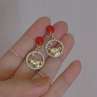 Γυναικεία σκουλαρίκια διάφορα μοντέλα με διακοσμητικές πέτρες