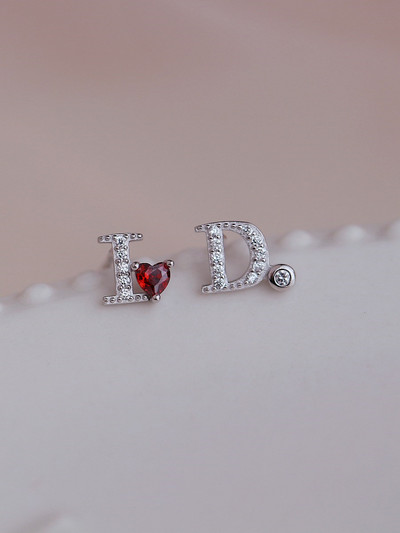 Moodsad naiste kividega kõrvarõngad - kuldset ja hõbedast värvi