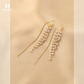 Moodsad naiste rippuvad pärlitega kõrvarõngad - kuldset värvi