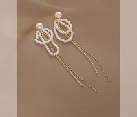 Γυναικεία κρεμαστά σκουλαρίκια με πέτρες και πέρλες