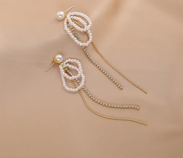 Γυναικεία κρεμαστά σκουλαρίκια με πέτρες και πέρλες