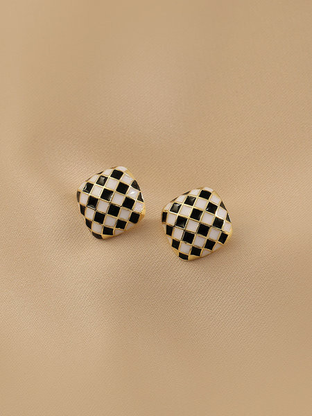 Naiste moodsad ruudukujulised kõrvarõngad