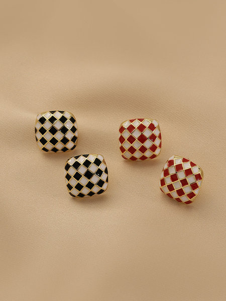 Naiste moodsad ruudukujulised kõrvarõngad