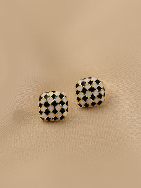 Naiste moodsad ruudukujulised kõrvarõngad