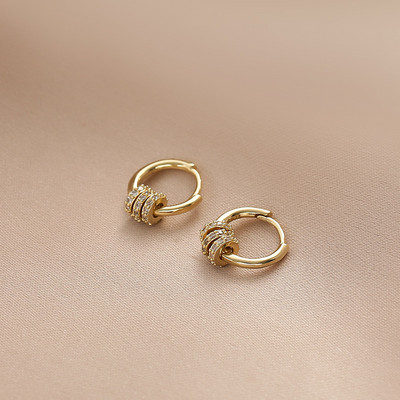 Γυναικεία σκουλαρίκια με διακοσμητικές πέτρες