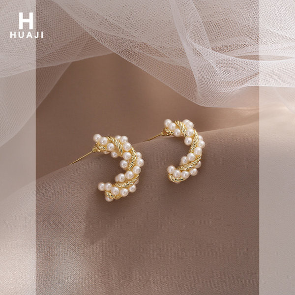 Novi model naušnica sa biserima