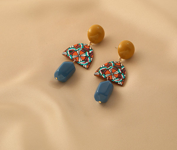 Модерни цветни обеци с висулка за жени