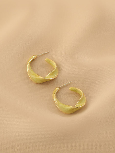 Ženske naušnice bež i zlatne boje