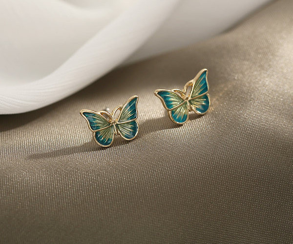 Ženske naušnice u obliku leptira