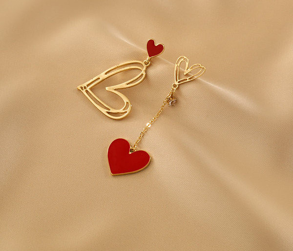 Ženske naušnice sa privjeskom u obliku srca - dvije boje