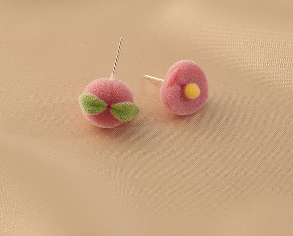 Γυναικεία σκουλαρίκια νέο μοντέλο σε μορφή ροδάκινου