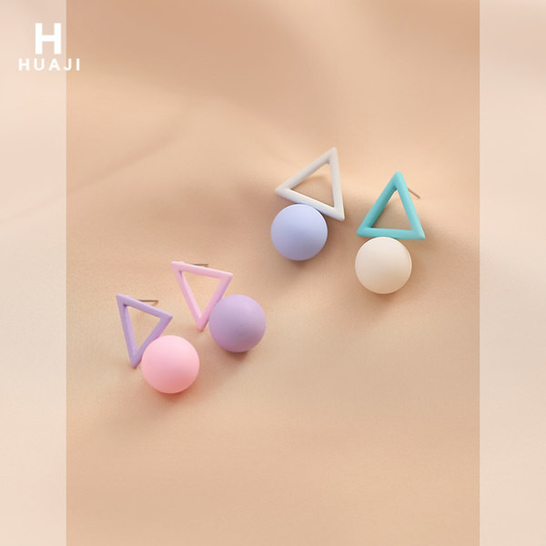 Дамски ежедневни обеци - в два цвята