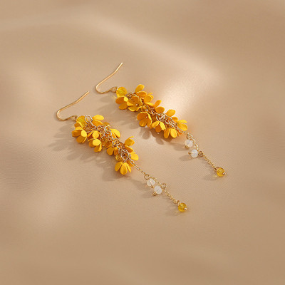 Дамски висящи обеци с 3D цветя о перли