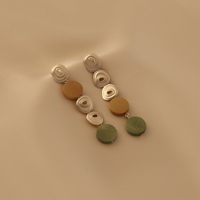 Πολύχρωμα γυναικεία κρεμαστά σκουλαρίκια