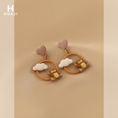 Casual σκουλαρίκια με τρισδιάστατα στοιχεία