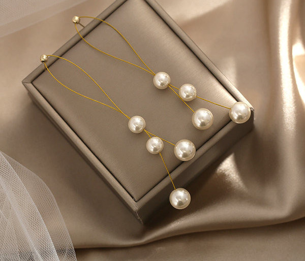 Naiste stiilsed pärliripatsiga kõrvarõngad uus mudel