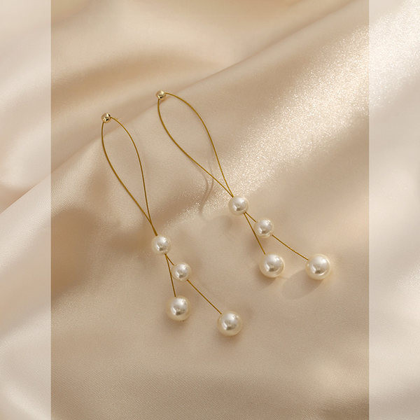 Naiste stiilsed pärliripatsiga kõrvarõngad uus mudel