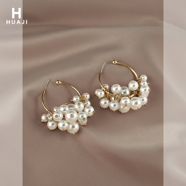 Pärlitega volüümilised kõrvarõngad