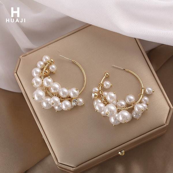 Pärlitega volüümilised kõrvarõngad