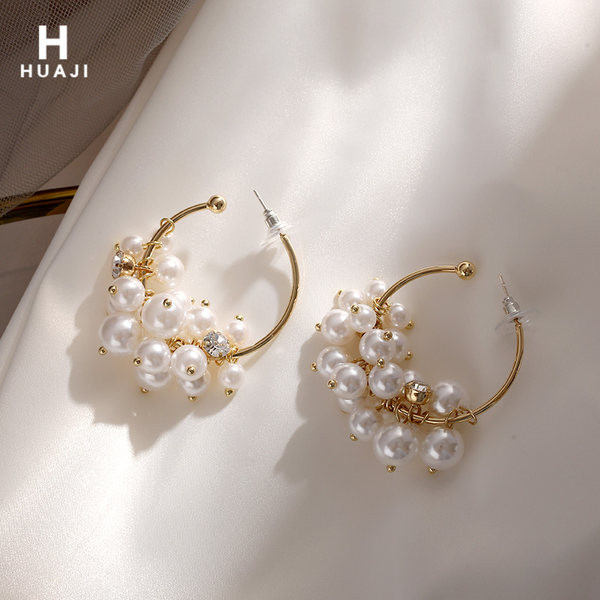 Pärlitega volüümilised kõrvarõngad