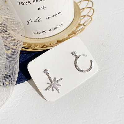 Γυναικεία σκουλαρίκια σε σχήμα φεγγαριού και αστεριού με διακοσμητικές πέτρες