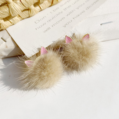 Moodsad sulekõrvarõngad