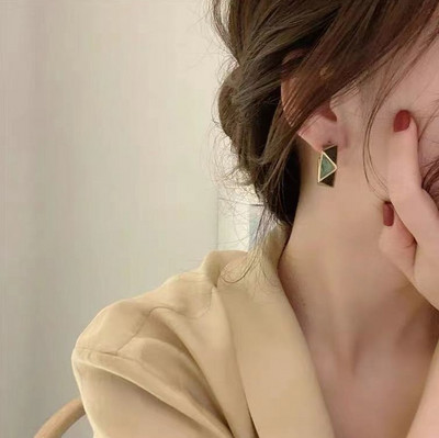 Νέο μοντέλο σκουλαρίκια με διακοσμητικές πέτρες για γυναίκες