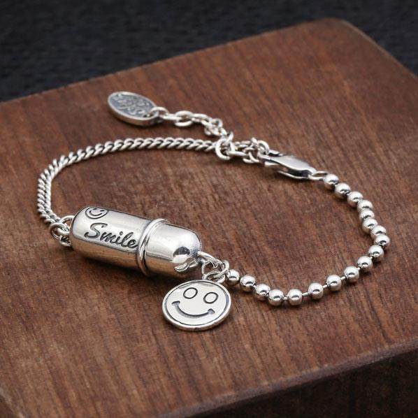 Γυναικείο ασημένιο χρώμα βραχιόλι με emoticon
