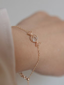 Χρυσό γυναικείο βραχιόλι με πέτρες