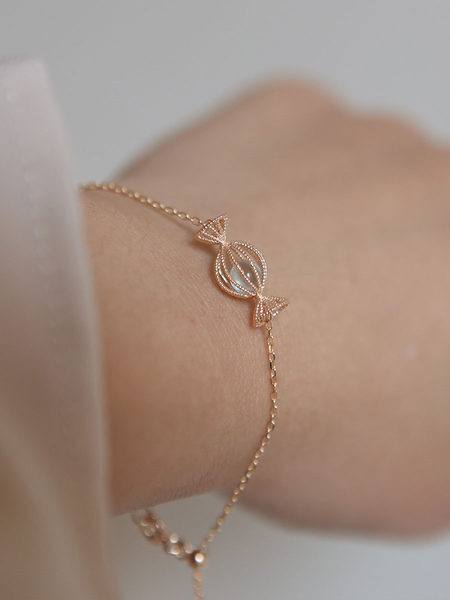 Χρυσό γυναικείο βραχιόλι με πέτρες