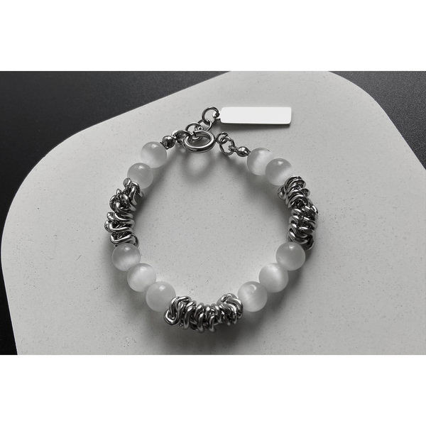 Γυναικείο μοντέρνο βραχιόλι με πέρλες