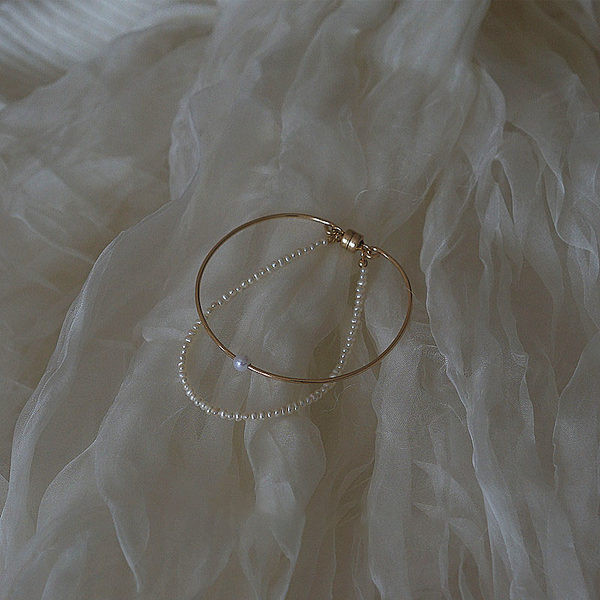 Κομψό γυναικείο βραχιόλι με πέρλες