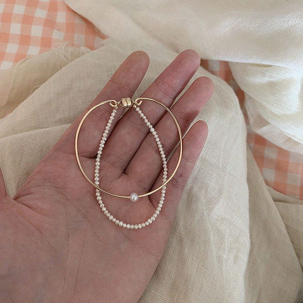 Κομψό γυναικείο βραχιόλι με πέρλες