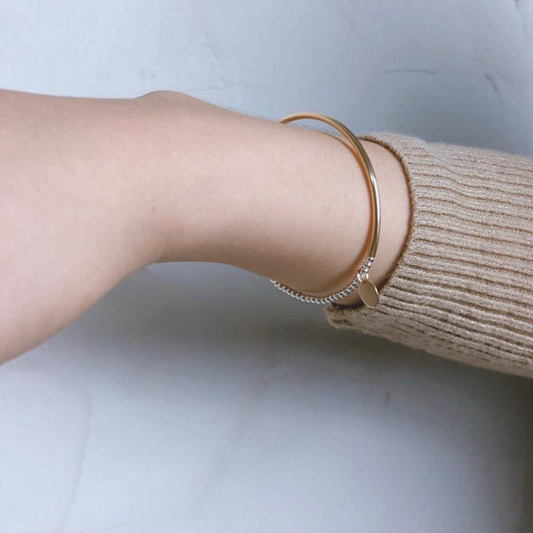 Γυναικείο καθημερινό βραχιόλι με μενταγιόν