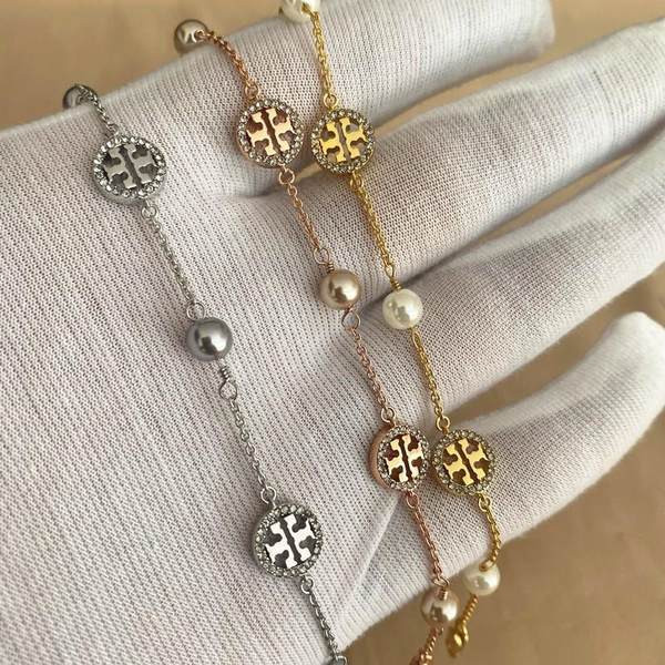 Μοντέρνο γυναικείο βραχιόλι σε τρία χρώματα με διακοσμητικές πέτρες