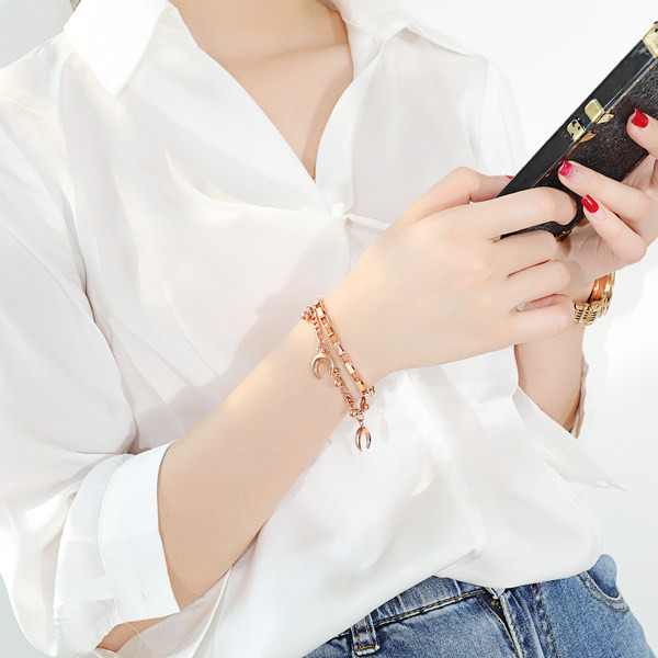 Ατσάλινο γυναικείο βραχιόλι με μενταγιόν