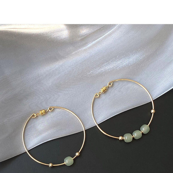 Στρογγυλό γυναικείο βραχιόλι με διακοσμητική πέτρα