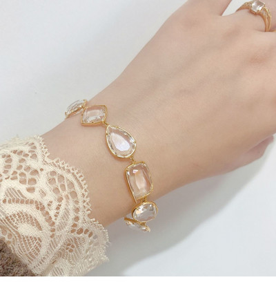 Μοντέρνο βραχιόλι με πέτρες