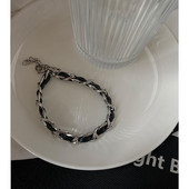 Casual γυναικείο βραχιόλι σε μαύρο χρώμα