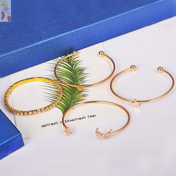 Moderan set ženskih narukvica s kamenčićima