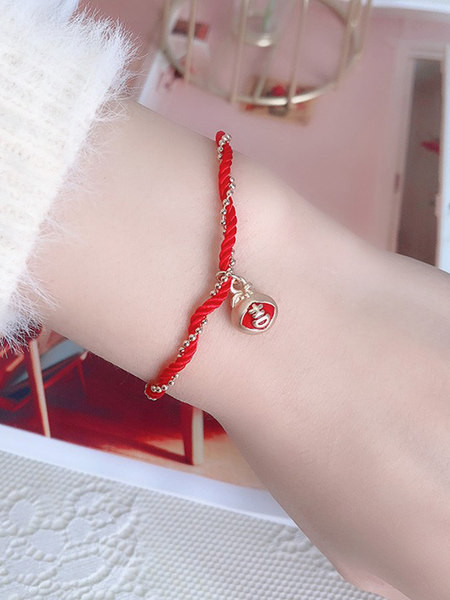 Γυναικείο βραχιόλι με μενταγιόν - πολλά μοντέλα