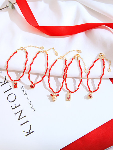 Γυναικείο βραχιόλι με μενταγιόν - πολλά μοντέλα