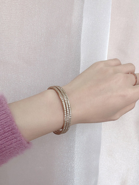 Νέο μοντέλο γυναικείο βραχιόλι με πέτρες σε χρυσό και ασημί χρώμα