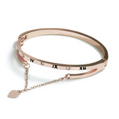 Γυναικείο εγχάρακτο βραχιόλι διακοσμημένο με διακοσμητικές πέτρες