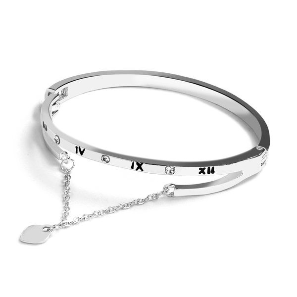 Γυναικείο εγχάρακτο βραχιόλι διακοσμημένο με διακοσμητικές πέτρες