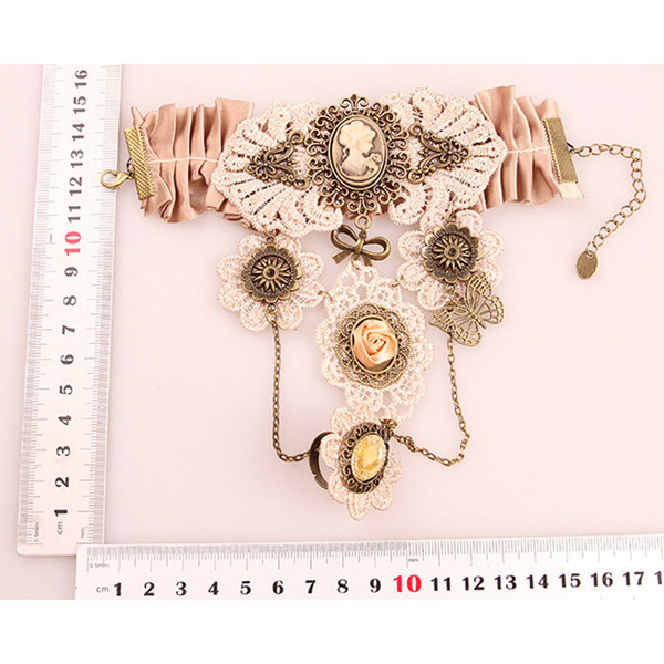 Γυναικείο βραχιόλι με τρισδιάστατα στοιχεία και πέτρες